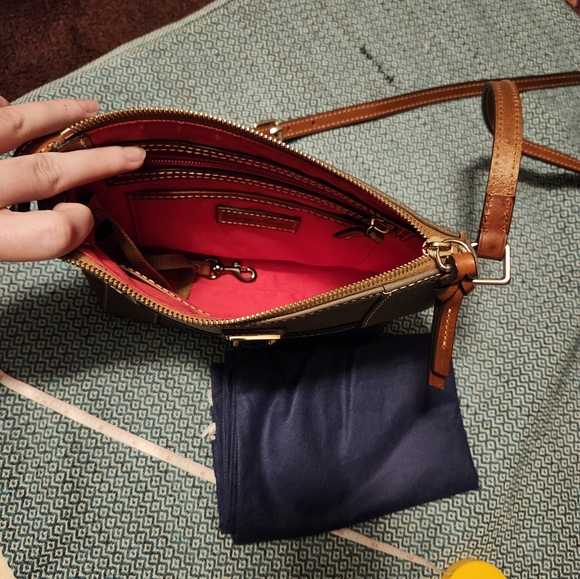 Dooney and Bourke Cossbody Purse - Picture 5 of 5